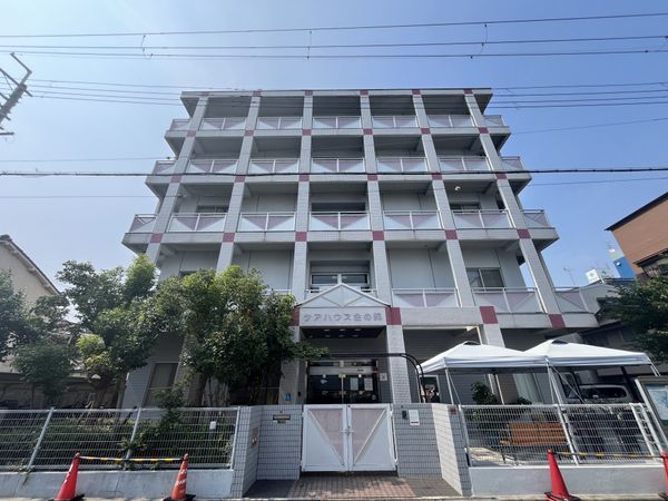 穏やかな佇まいの外観