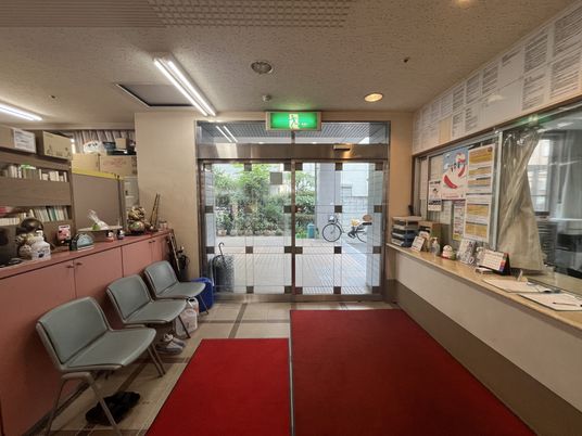 入口のあるエントランス