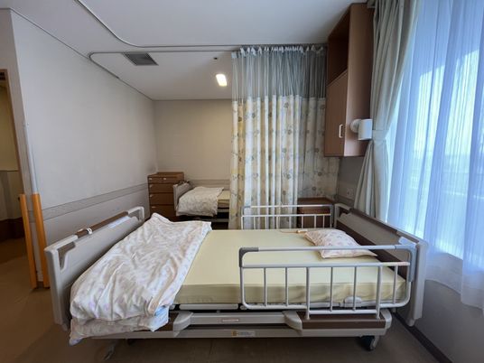 光が差し込む居室