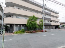 多階層建物の外観