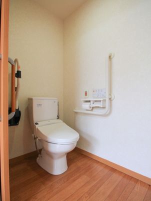 バリアフリーのトイレ設備