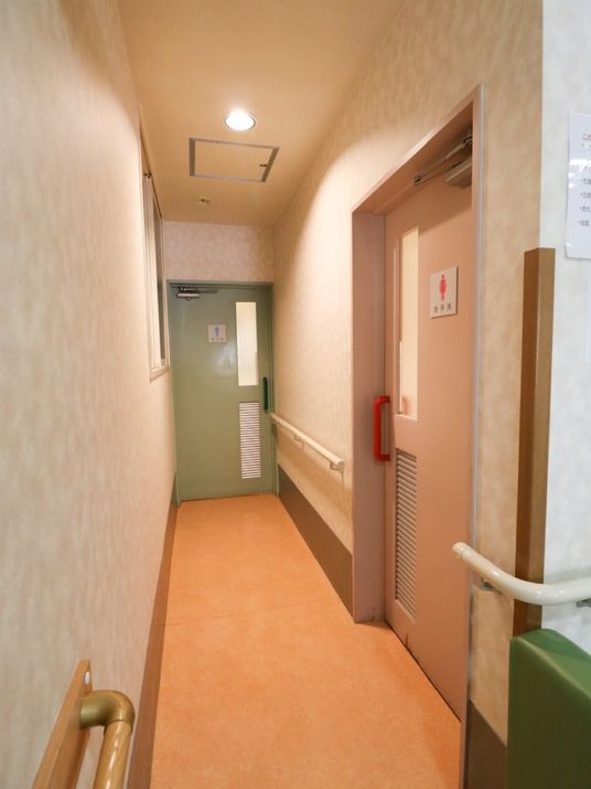 廊下に手すり設置