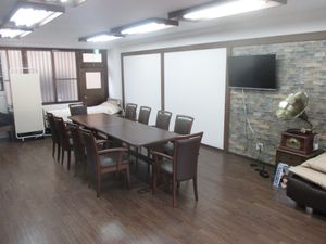 広々とした会議スペース
