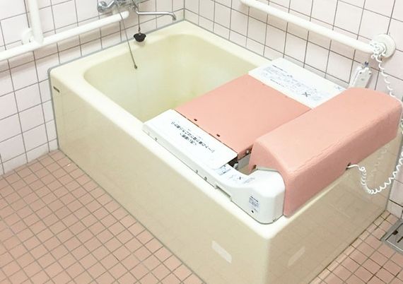 安全な浴槽