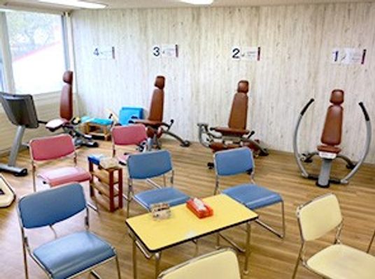 機能訓練室の椅子配置  