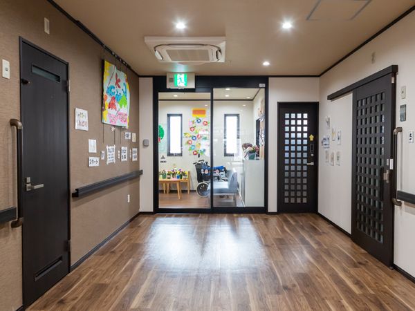 廊下と掲示物