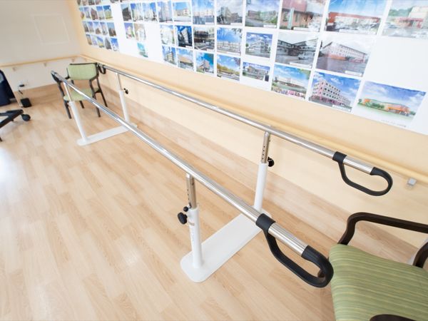 歩行訓練用の手すり