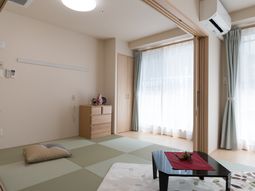 落ち着いた和室の居室
