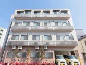 多階層の建物の外観
