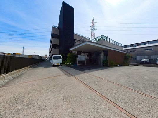 広々としたエントランス