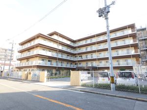 広々とした清潔な外観