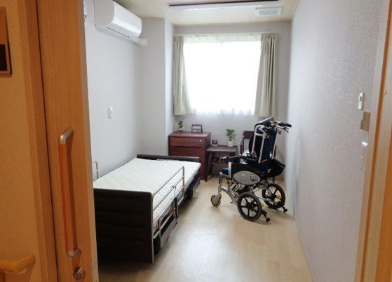 快適な個室と車椅子