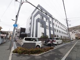 モダンな建物の外観