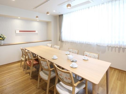 清潔な明るい食堂
