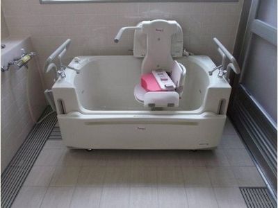 快適な設備の浴室