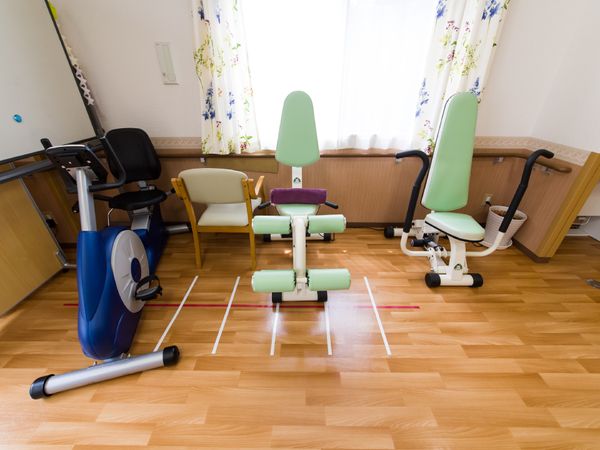 トレーニング器具のある部屋