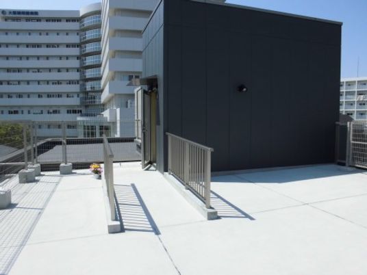 屋上の安全な通路