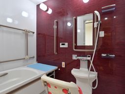 バリアフリーのトイレ設備