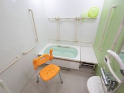 バリアフリー浴室設備