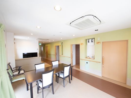 共有スペースの室内