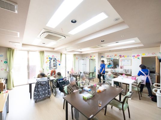 活気のある共用スペース