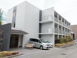 モダンな建物の外観