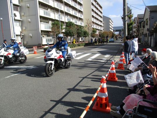 屋外のイベントの様子