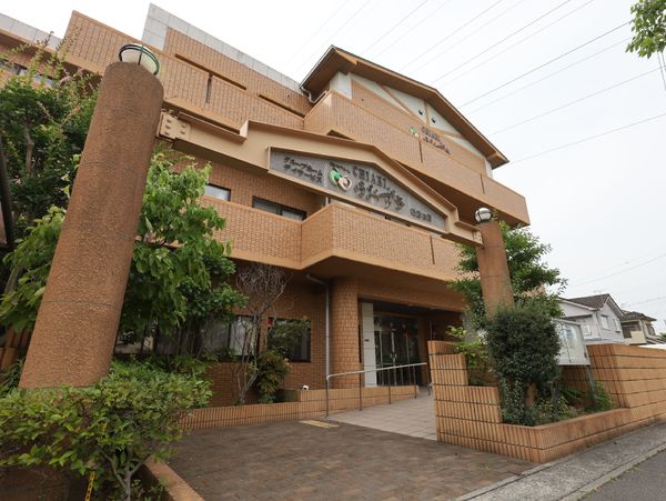 外観のエントランス部分