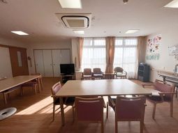 自然光差し込む部屋