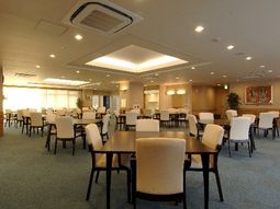 清潔感のあるダイニング空間