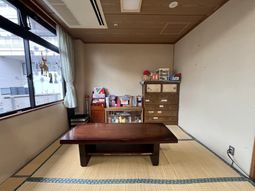 落ち着いた和室