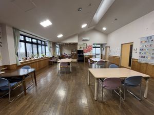 自然光が満ちる広間