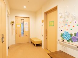 明るい廊下の装飾