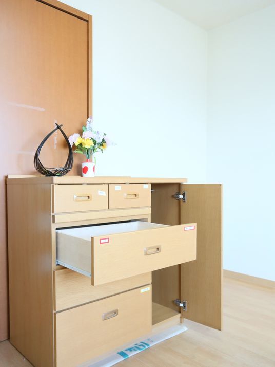 整然とした居室の収納