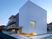 現代的な建物のエントランス