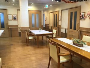 明るい食堂の風景
