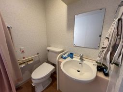 使いやすい洗面台とトイレ