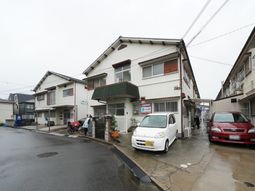 建物前の風景