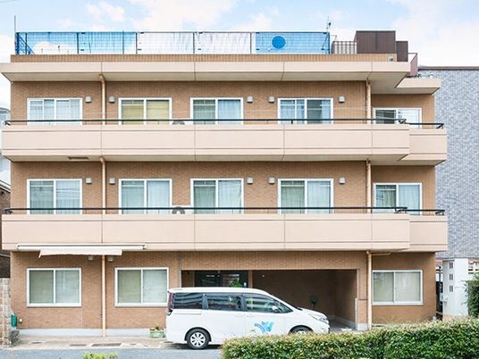 外観の建物正面  