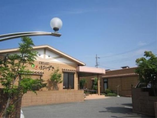 晴れた日の外観
