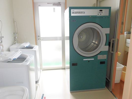 コインランドリーの部屋