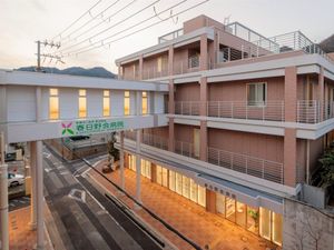 病院の外観  