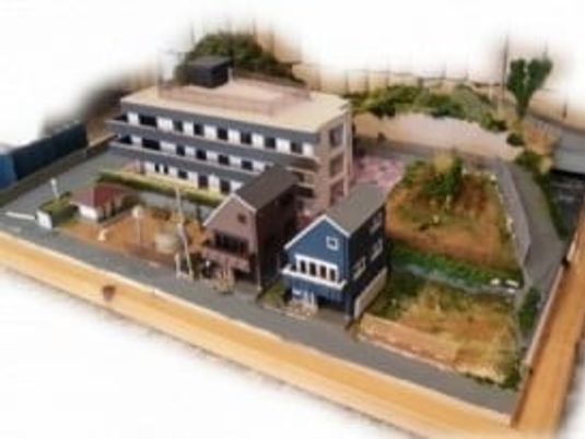 施設模型の全景外観  