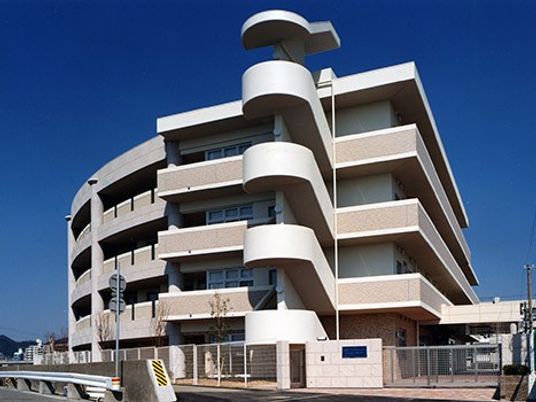外観の建物正面  