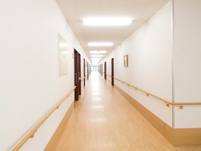 やさしい手伊丹の外観