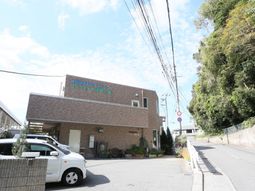 建物外観のシンプルな様子