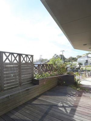 晴れた日の開放的なテラス