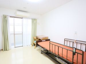 明るい清潔な居室