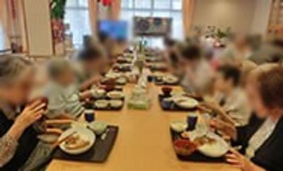 食事中の様子