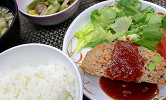 美味しそうな料理の皿